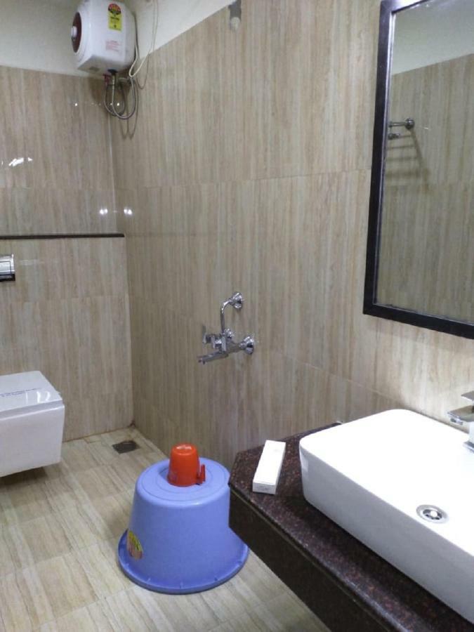 Saravanaa Residency Мадурай Экстерьер фото