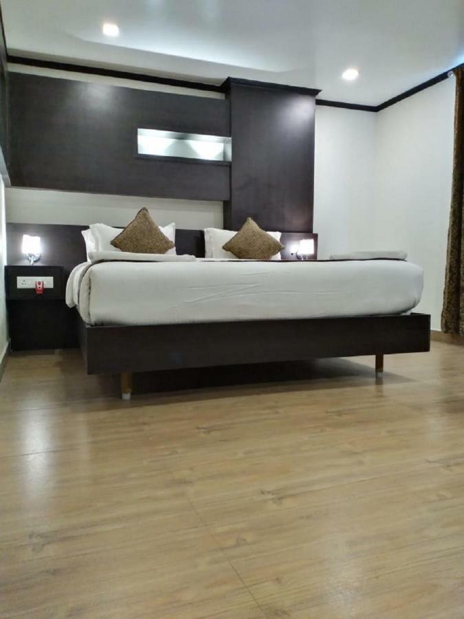 Saravanaa Residency Мадурай Экстерьер фото